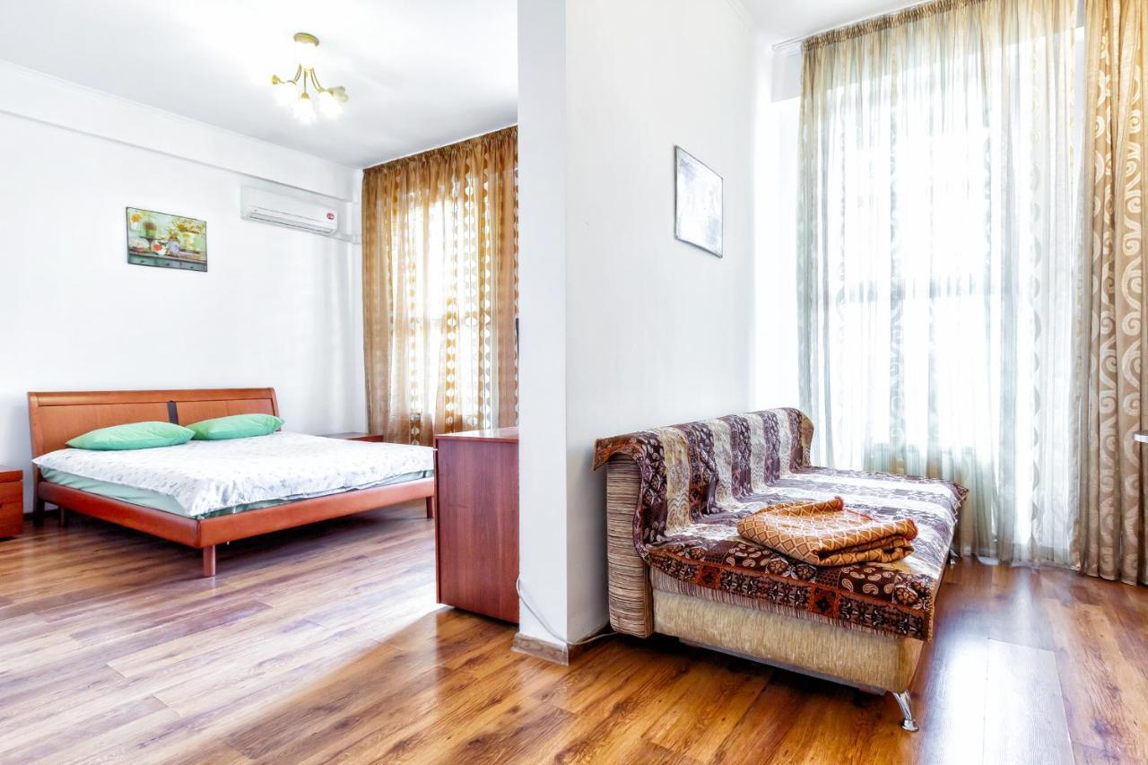423 Lighthouse Apartments - Traveler'S Choice Almaty Eksteriør bilde